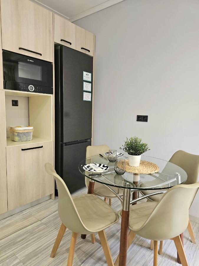 Modern Garden View Apt In Voula, Athens - Luxe Kültér fotó