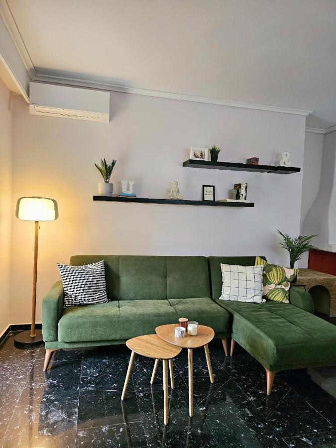 Modern Garden View Apt In Voula, Athens - Luxe Kültér fotó